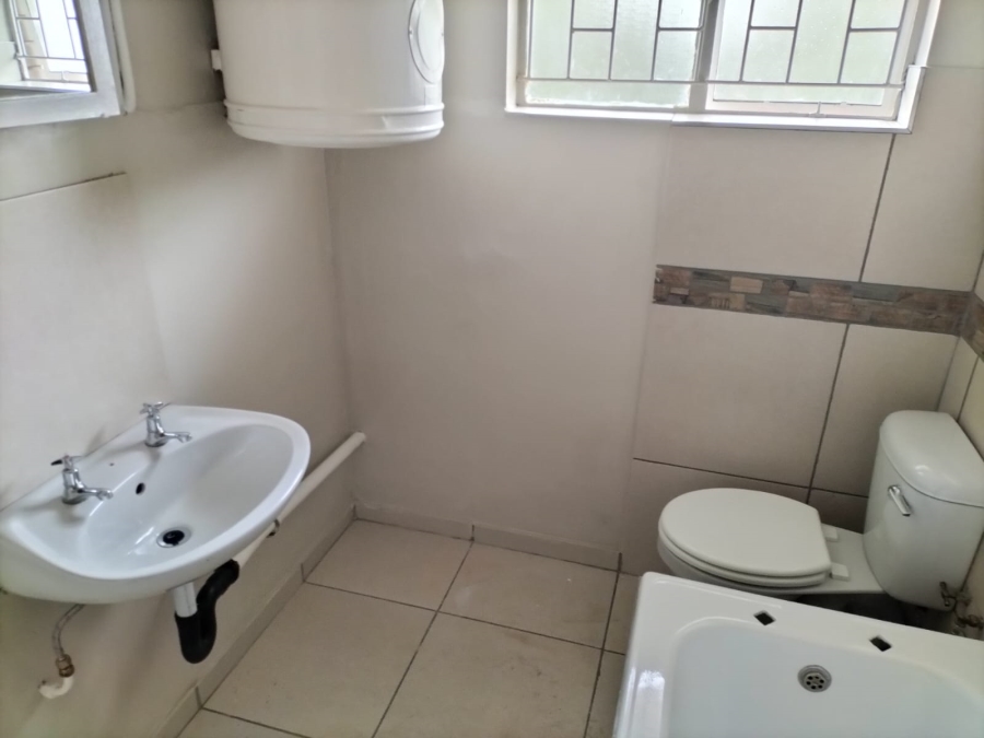 To Let 1 Bedroom Property for Rent in Navalsig Free State